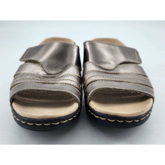 Clarks Women's 8M Lexi Sabrina Sandals Pewter Metallic Leather Slip On Wedge - Picture 3 of 10